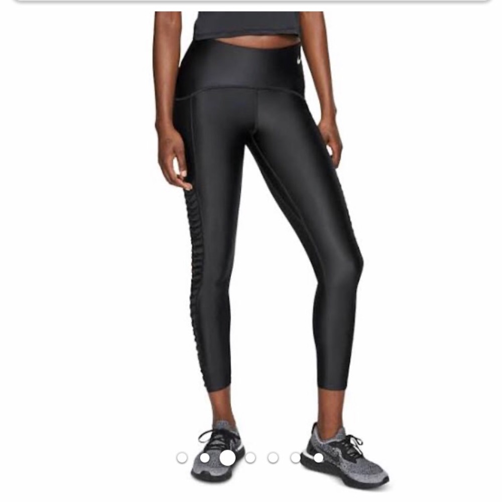 COPY - Nike women’s speed 7/8 leggings